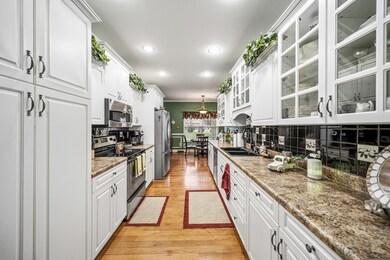 784 Coveview Cir, Cookeville, TN 38506 - photo 5