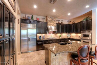 Gourmet kitchen
