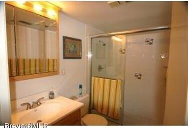 4100 OB 111 master bath