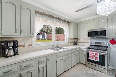 1610 Windyrush Ln, Gastonia, NC 28054 - photo 5