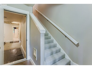 2071 NE 50th Way unit 34, Hillsboro, OR 97124 - photo 4