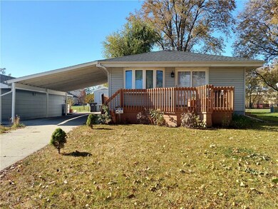 1502 E 26th St, Des Moines, IA 50317 - photo 3