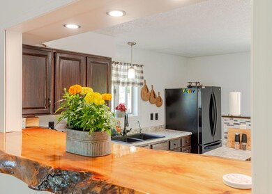 101 Robinson Hill Rd, Oxford, ME 04270 - photo 2