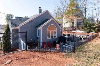 112 Hills Ferry Rd, Nashua, NH 03064 - photo 5