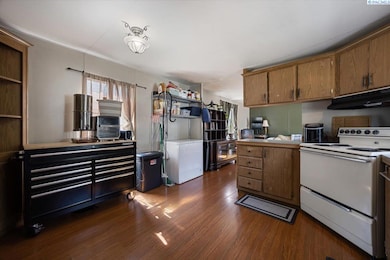 2021 Mahan Ave unit I8, Richland, WA 99354 - photo 4