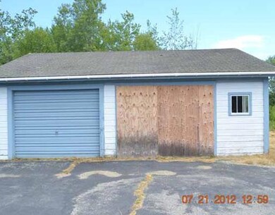Parking Lot/Garage.