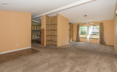 004_Living Room