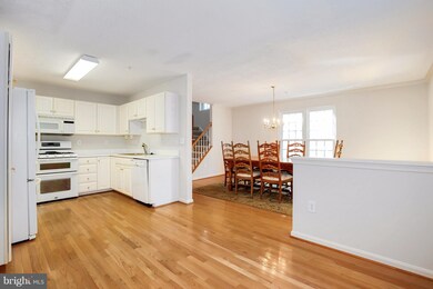 28 Cottage Field Ct, Germantown, MD 20874 - photo 6