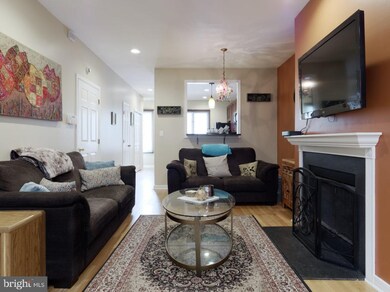 835 S Sharp St, Baltimore, MD 21230 - photo 2