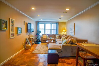 The Gentry Co-Op unit 216, Tuckahoe, NY 10707 - photo 3