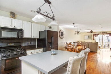 165 Holland St unit 24, Cranston, RI 02920 - photo 4