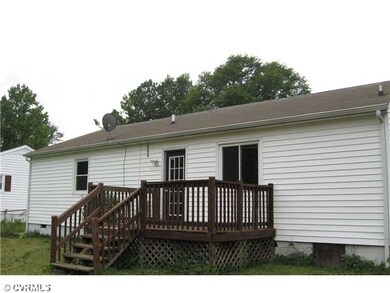 5719 Huntingcreek Dr, North Chesterfield, VA 23237 - photo 2