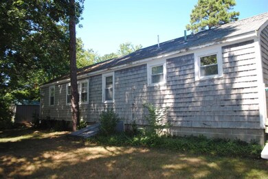 11 Azalea Ln, South Yarmouth, MA 02664 - photo 4