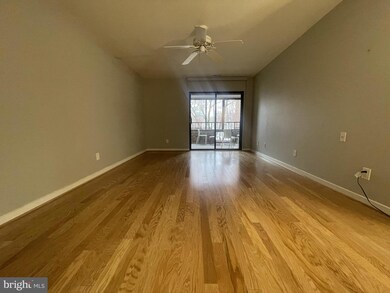 11500 Fairway Dr unit 305, Reston, VA 20190 - photo 6