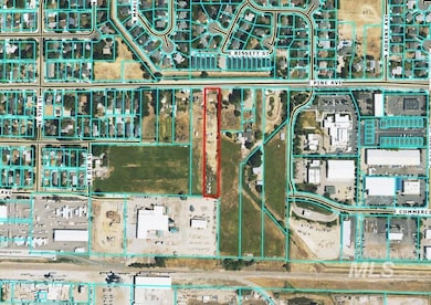 825 E Pine Ave, Meridian, ID 83642 - photo 3