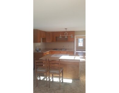 28 Auburn St, Haverhill, MA 01830 - photo 2