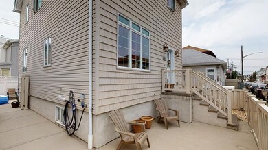 37 Bevy Ct, Brooklyn, NY 11229 - photo 4