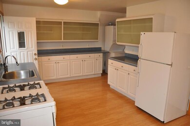 252 A W Merchant St, Audubon, NJ 08106 - photo 6