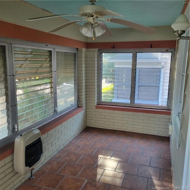 1318 Lincoln Ave, New Albany, IN 47150 - photo 5