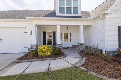 841GlencoeWay-04