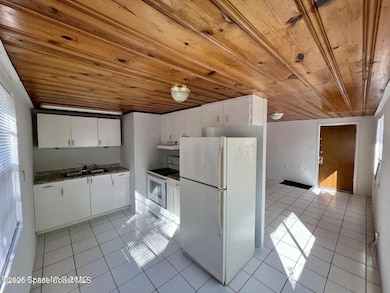 441 Vickers Dr unit A, Melbourne, FL 32935 - photo 2