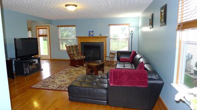 1608 Grove Hill Dr, Columbus, OH 43240 - photo 4