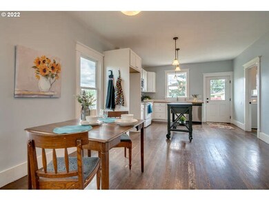 2410 11th Ave, Forest Grove, OR 97116 - photo 6