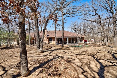 2417 Wild Oaks Ave, Joshua, TX 76058 - photo 2
