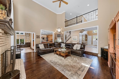 4376 Camelot Cir, Naperville, IL 60564 - photo 7