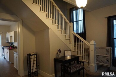 1014 E 14th St, Davenport, IA 52803 - photo 2