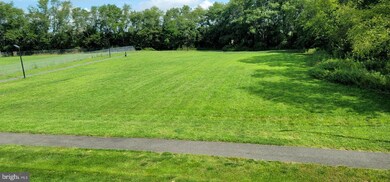 2102 E Oak Rd unit H6, Vineland, NJ 08361 - photo 4