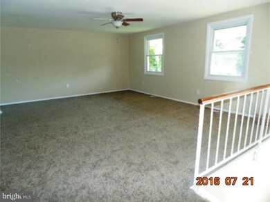 36 Triangle Ln, Willingboro, NJ 08046 - photo 3
