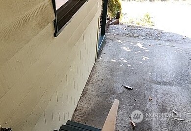 330 SE Carlesta Ave, Chehalis, WA 98532 - photo 6