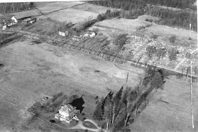 17 Forest Rd, Wolfeboro, NH 03894 - photo 2