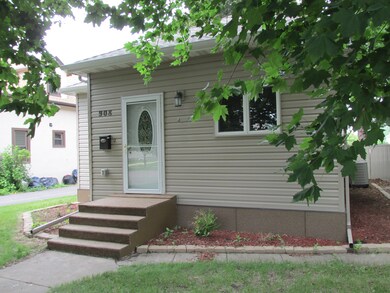 Front house view 2