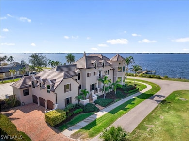 6005 W Riverside Dr, Fort Myers, FL 33919 - photo 3