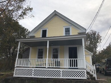 11 Chapel St unit 2, Newmarket, NH 03857 - photo 5