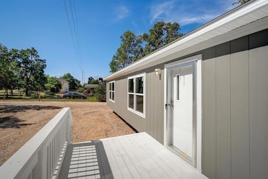 146 Shadow Oak Dr, Bastrop, TX 78602 - photo 5