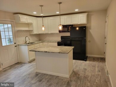 1115 Gray Ct, New Castle, DE 19720 - photo 2