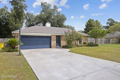 3-web-or-mls-312 Triple Crown Cir-3
