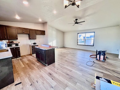 2034 Red Fox Ln, Kaukauna, WI 54130 - photo 2