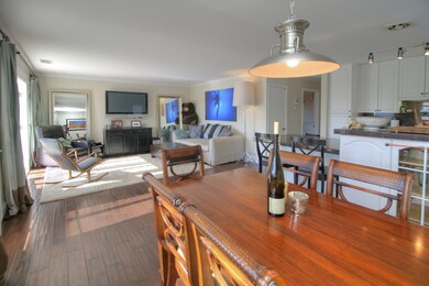 living area 2