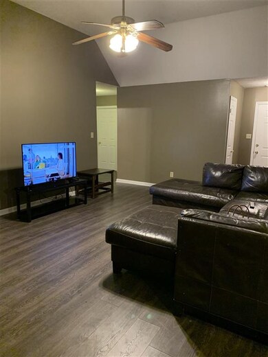 7107 Country Walk Dr, Cordova, TN 38018 - photo 4