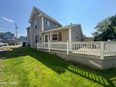 317 W 2nd St, Nescopeck, PA 18635 - photo 3