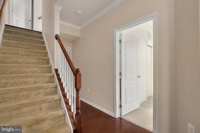 23083 Weybridge Square, Ashburn, VA 20148 - photo 5