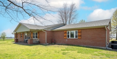 328 S 435, Pryor, OK 74361 - photo 3