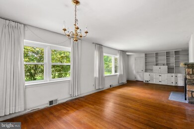 214 Sugartown Rd, Devon, PA 19333 - photo 5