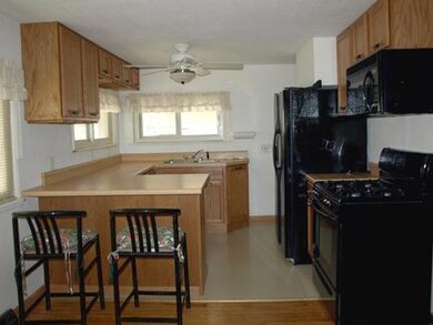 306 Edgewater Beach Blvd, Thornville, OH 43076 - photo 6