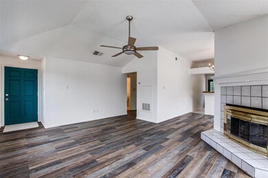 2432 Oakmont Dr, Bedford, TX 76022 - photo 5