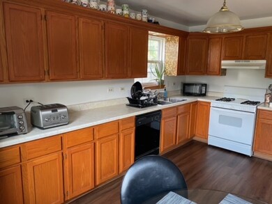 426 Keller Ave, Waukegan, IL 60085 - photo 6